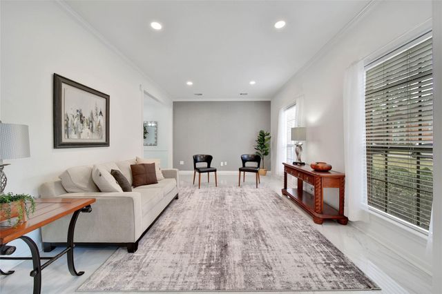 32 Tanager Trail, The Woodlands, TX 77381