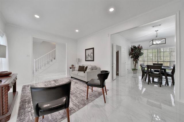 32 Tanager Trail, The Woodlands, TX 77381