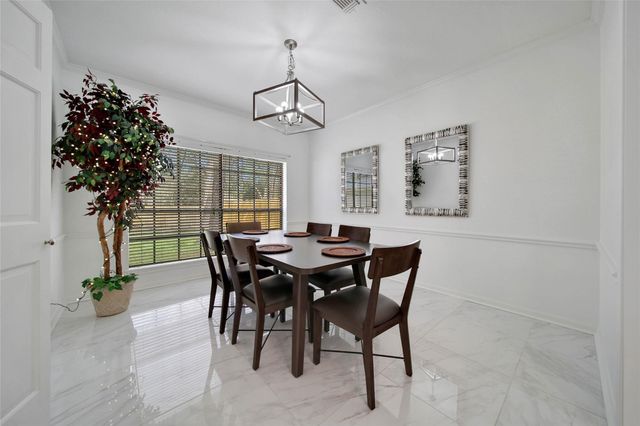 32 Tanager Trail, The Woodlands, TX 77381