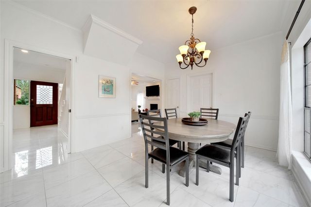 32 Tanager Trail, The Woodlands, TX 77381