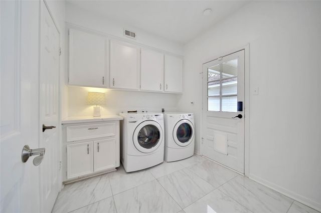 32 Tanager Trail, The Woodlands, TX 77381