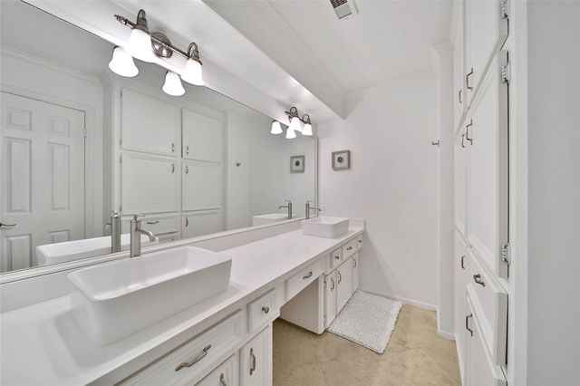 32 Tanager Trail, The Woodlands, TX 77381