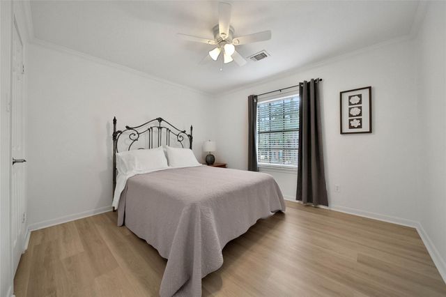 32 Tanager Trail, The Woodlands, TX 77381