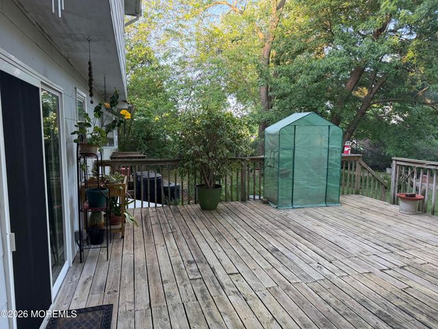 9 Lexington Road, Howell, NJ 07731