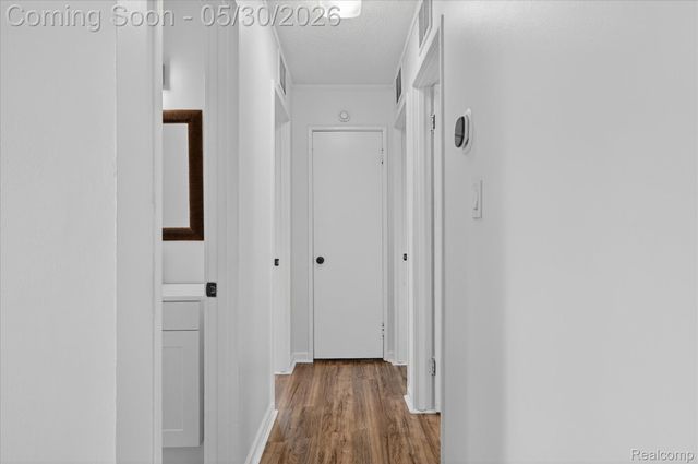 181 Brandt Street, Garden City, MI 48135