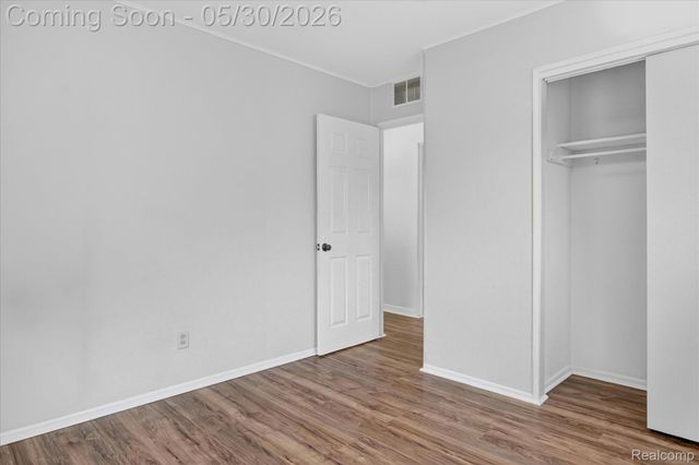 181 Brandt Street, Garden City, MI 48135