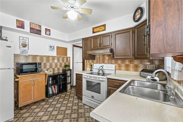 324 Old National Pike, Brownsville, PA 15417