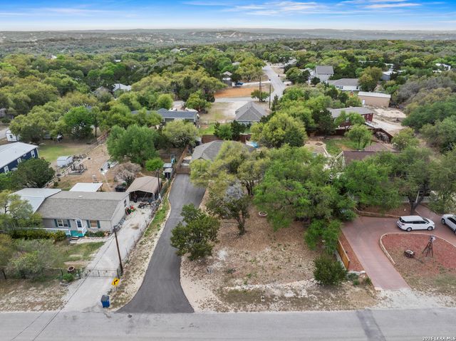 1885 Deer Run, Canyon Lake, TX 78133