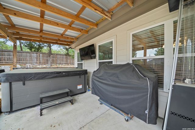 1885 Deer Run, Canyon Lake, TX 78133