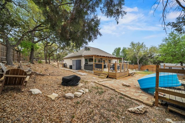 1885 Deer Run, Canyon Lake, TX 78133