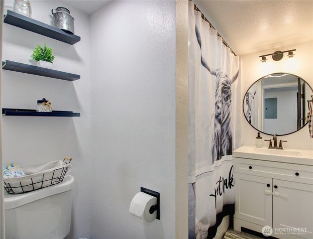 8892 Peavey Road, Sedro Woolley, WA 98284