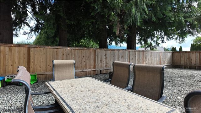 8892 Peavey Road, Sedro Woolley, WA 98284