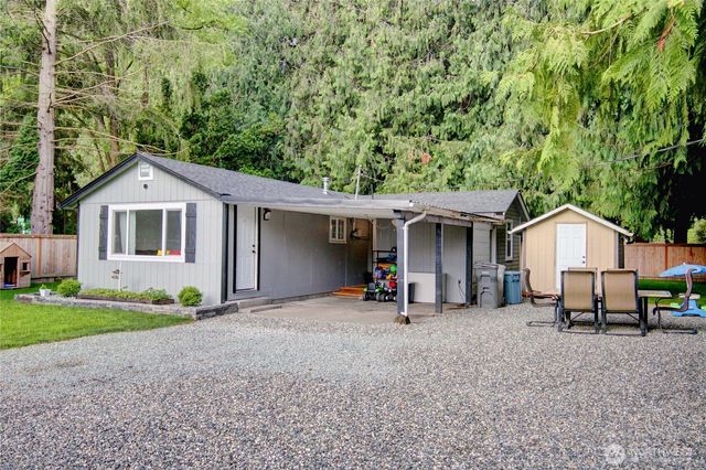 8892 Peavey Road, Sedro Woolley, WA 98284