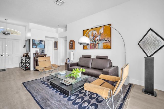 16423 Segovia Circle S, Fort Lauderdale, FL 33331