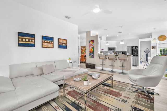 16423 Segovia Circle S, Fort Lauderdale, FL 33331