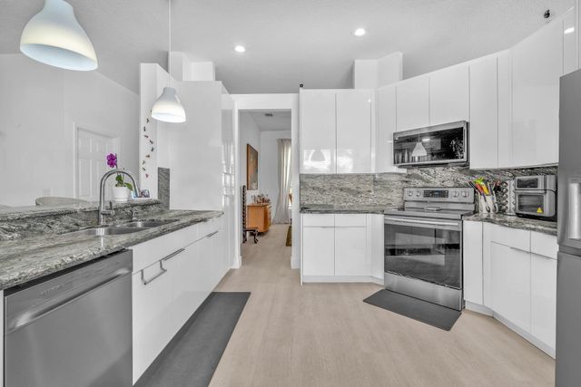 16423 Segovia Circle S, Fort Lauderdale, FL 33331