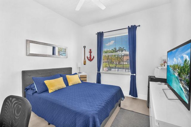 16423 Segovia Circle S, Fort Lauderdale, FL 33331