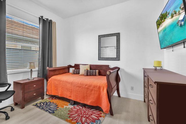 16423 Segovia Circle S, Fort Lauderdale, FL 33331