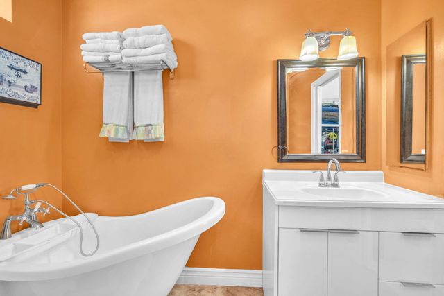 16423 Segovia Circle S, Fort Lauderdale, FL 33331