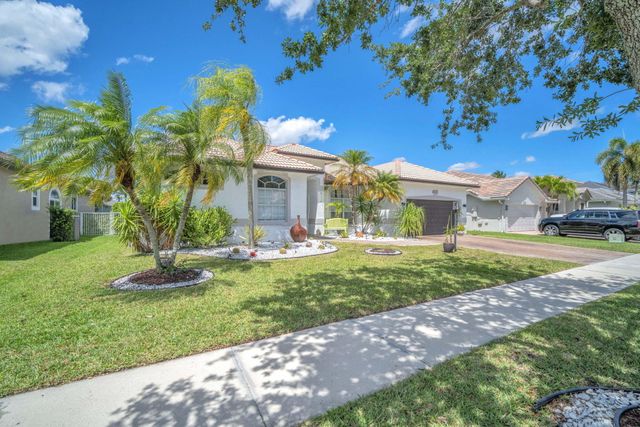 16423 Segovia Circle S, Fort Lauderdale, FL 33331