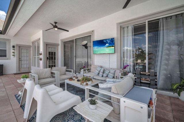 16423 Segovia Circle S, Fort Lauderdale, FL 33331