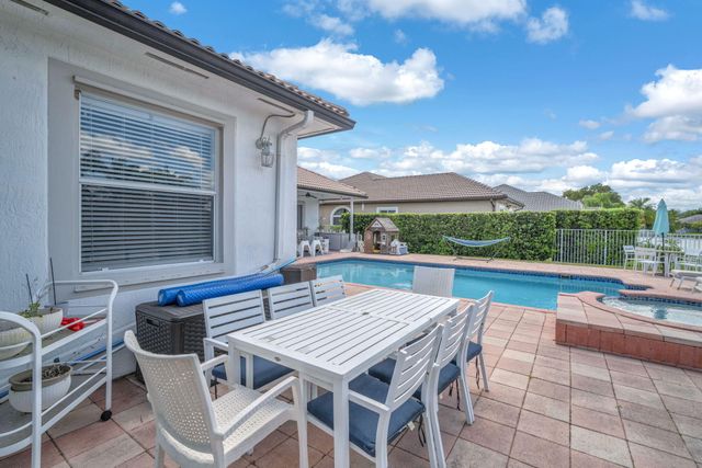 16423 Segovia Circle S, Fort Lauderdale, FL 33331