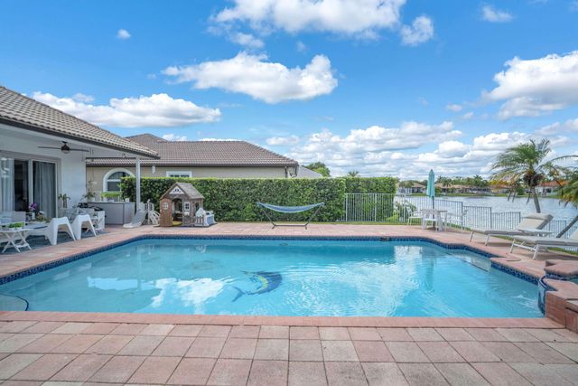 16423 Segovia Circle S, Fort Lauderdale, FL 33331