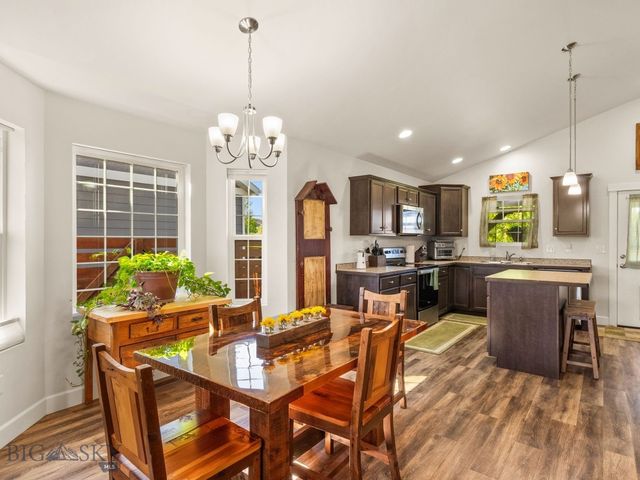 1004 Falcon Ridge Boulevard, Belgrade, MT 59714