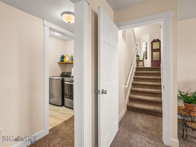 1004 Falcon Ridge Boulevard, Belgrade, MT 59714