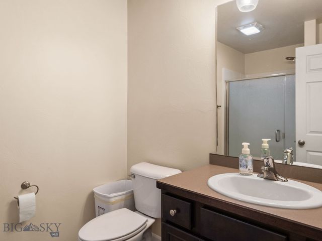 1004 Falcon Ridge Boulevard, Belgrade, MT 59714