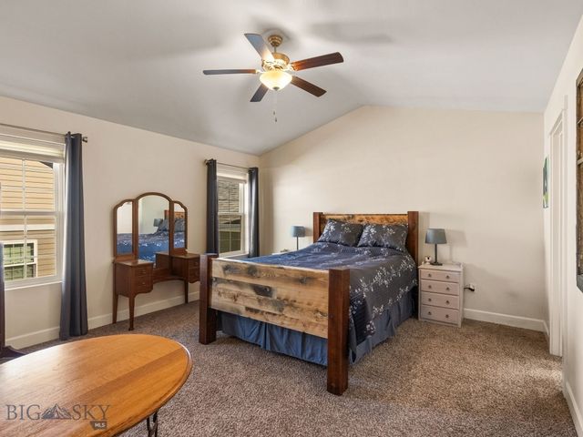 1004 Falcon Ridge Boulevard, Belgrade, MT 59714
