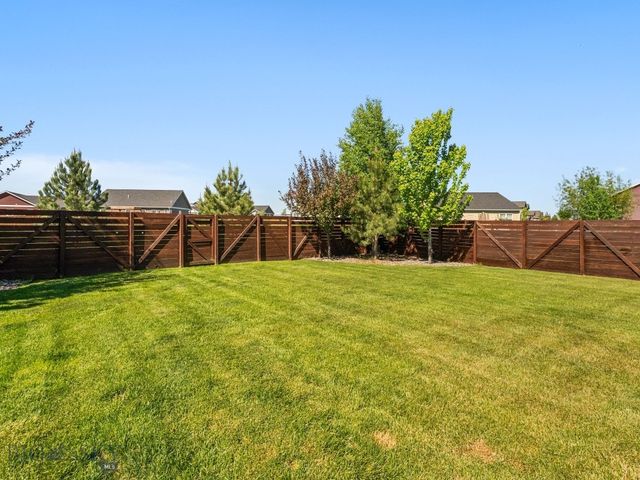1004 Falcon Ridge Boulevard, Belgrade, MT 59714