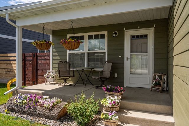 1004 Falcon Ridge Boulevard, Belgrade, MT 59714