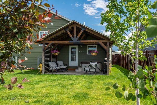 1004 Falcon Ridge Boulevard, Belgrade, MT 59714