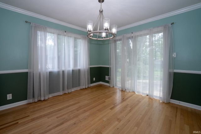 200 Royal Avenue, Evansville, IN 47715