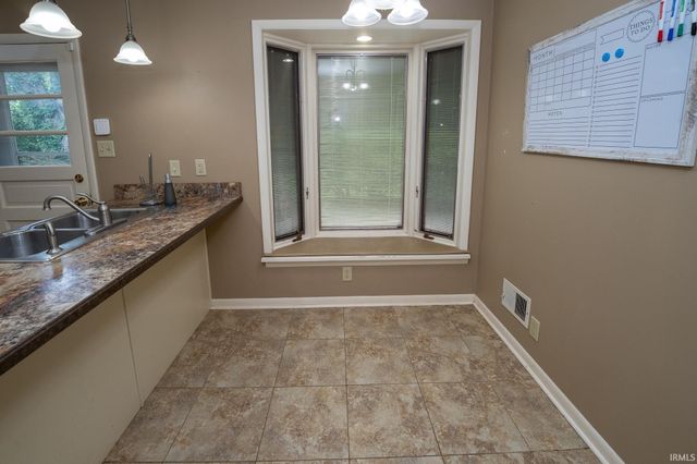 200 Royal Avenue, Evansville, IN 47715
