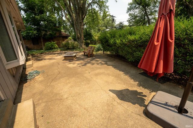200 Royal Avenue, Evansville, IN 47715