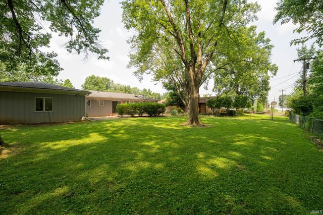 200 Royal Avenue, Evansville, IN 47715