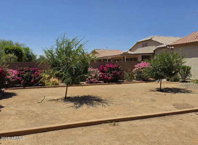 2409 W BEVERLY Road, Phoenix, AZ 85041
