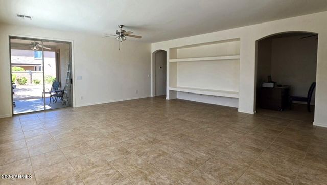 2409 W BEVERLY Road, Phoenix, AZ 85041
