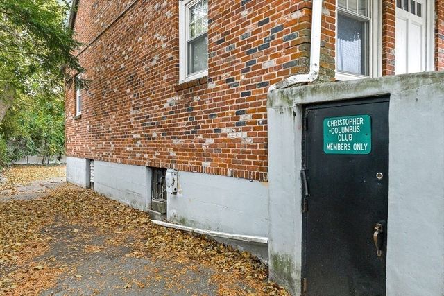 18 Raymond Place, Winchester, MA 01890