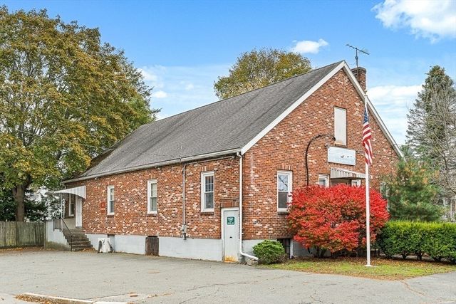 18 Raymond Place, Winchester, MA 01890