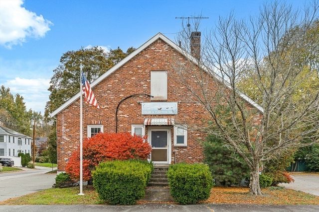 18 Raymond Place, Winchester, MA 01890