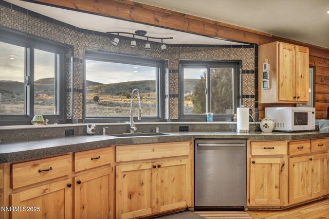 15034 N Red Rock Road, Reno, NV 89508