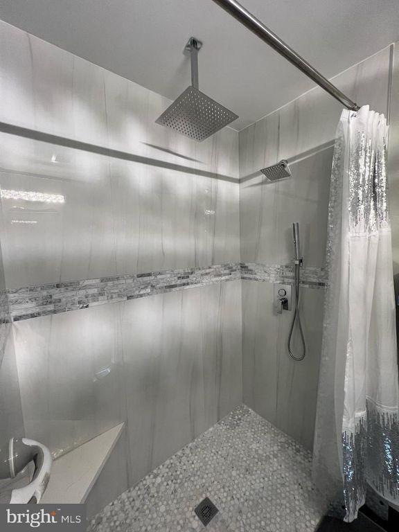 Image 16 of property listing at 9447 SOHAP LN, Columbia, MD 21045