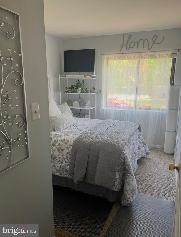 Image 25 of property listing at 9447 SOHAP LN, Columbia, MD 21045