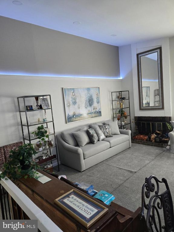 Image 3 of property listing at 9447 SOHAP LN, Columbia, MD 21045