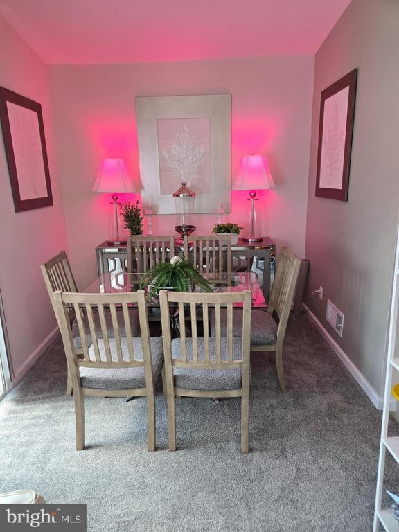 Image 5 of property listing at 9447 SOHAP LN, Columbia, MD 21045