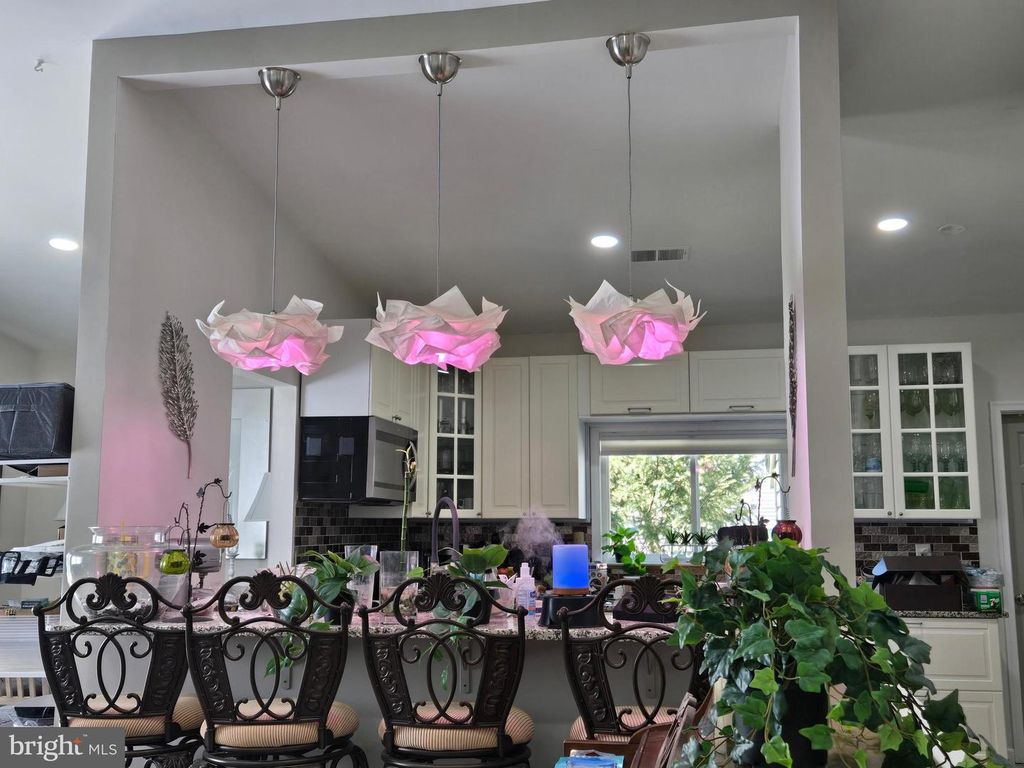 Image 7 of property listing at 9447 SOHAP LN, Columbia, MD 21045