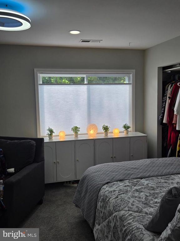 Image 9 of property listing at 9447 SOHAP LN, Columbia, MD 21045